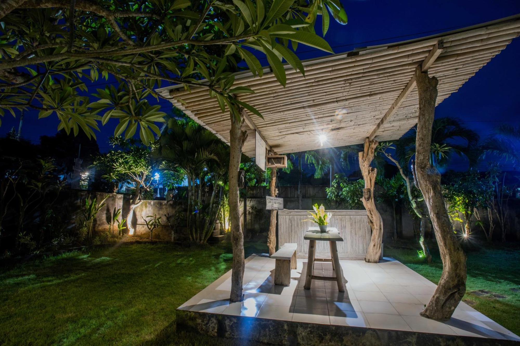 Jeje Fortis Guest House Lembongan Kültér fotó